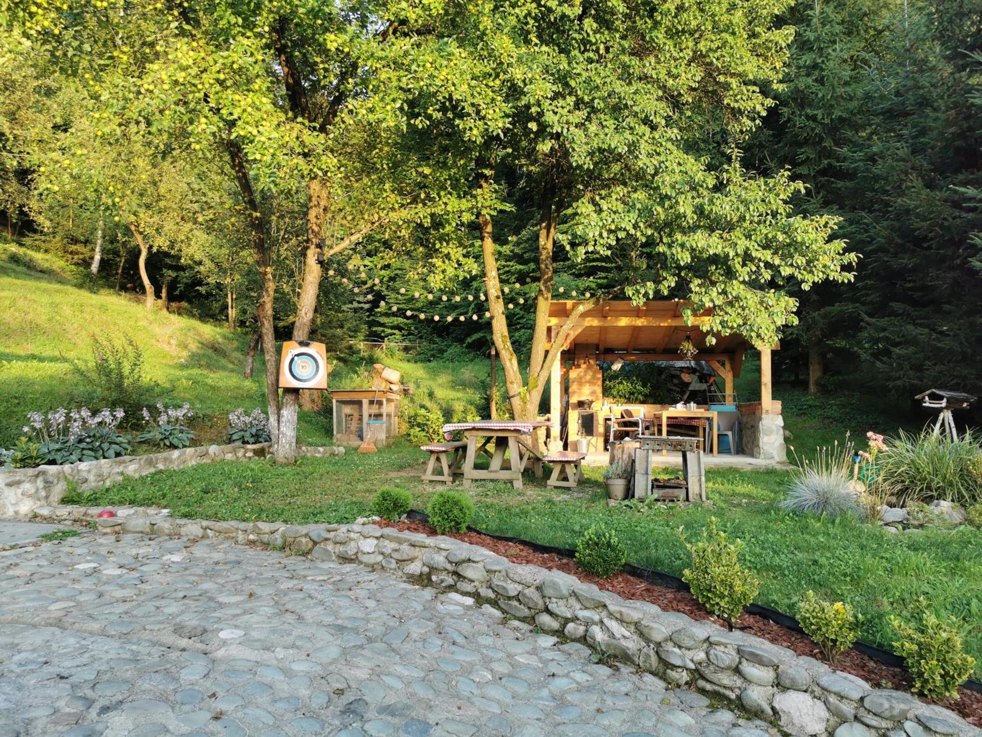 Soho Lodge Rasnov Экстерьер фото